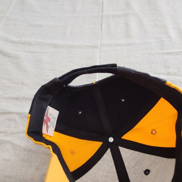 Tennessee Vols Cap Hat Strap Back Black Yellow Logo Football Mens OSFA Wool - Picture 8 of 11